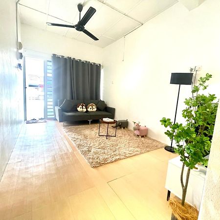 Villa Cozy10Perwira#6Pax#Netflix#Neariconcity&Iconicpoint Simpang Ampat  Exterior foto